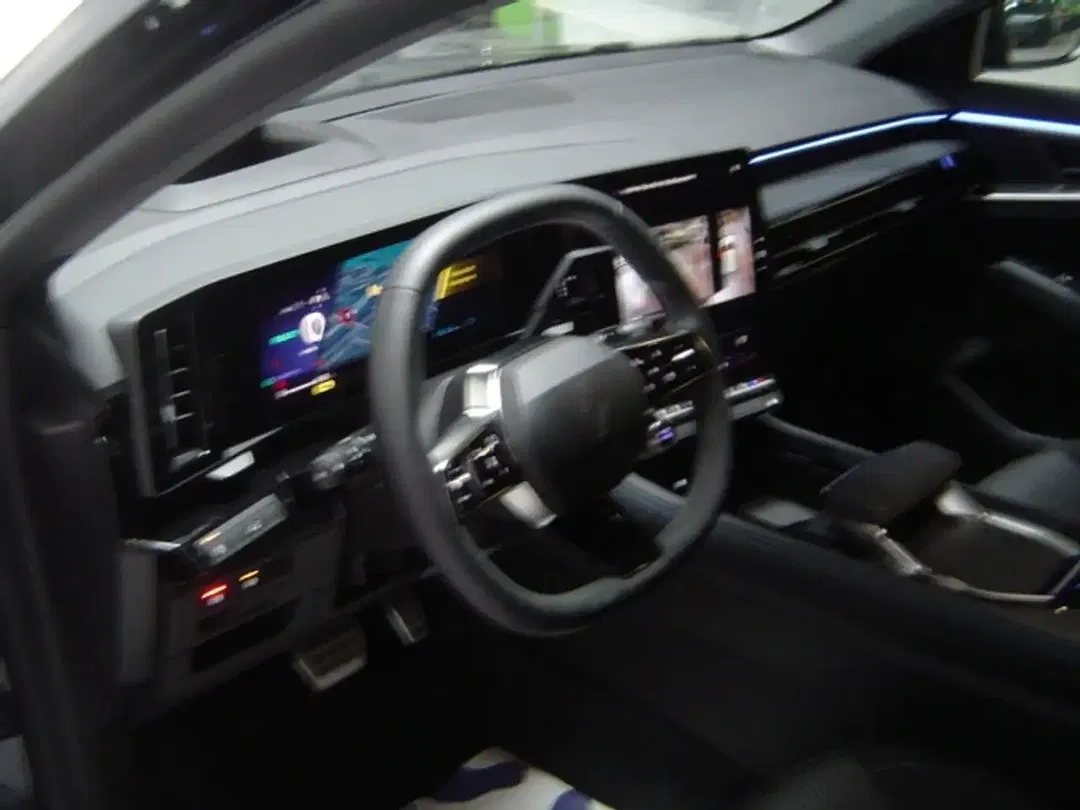 Renault Espace - Thumbnail 13