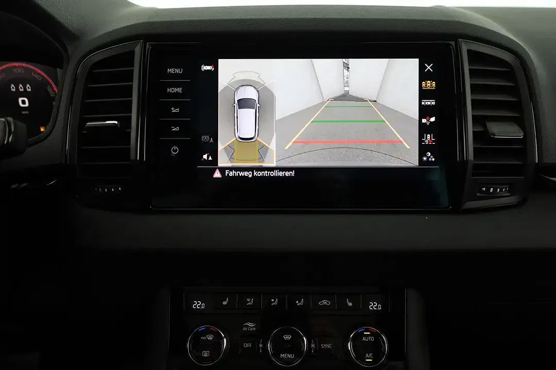 Skoda Karoq - Thumbnail 6