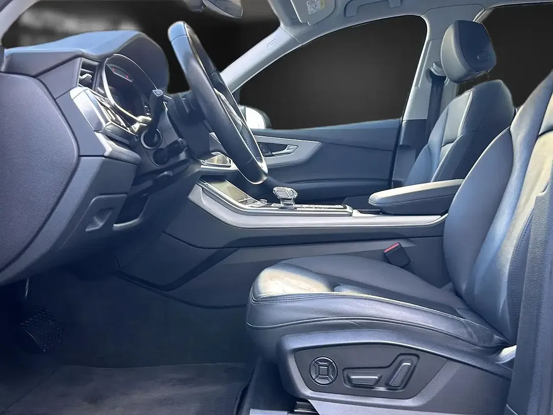 Audi Q7 - Thumbnail 10