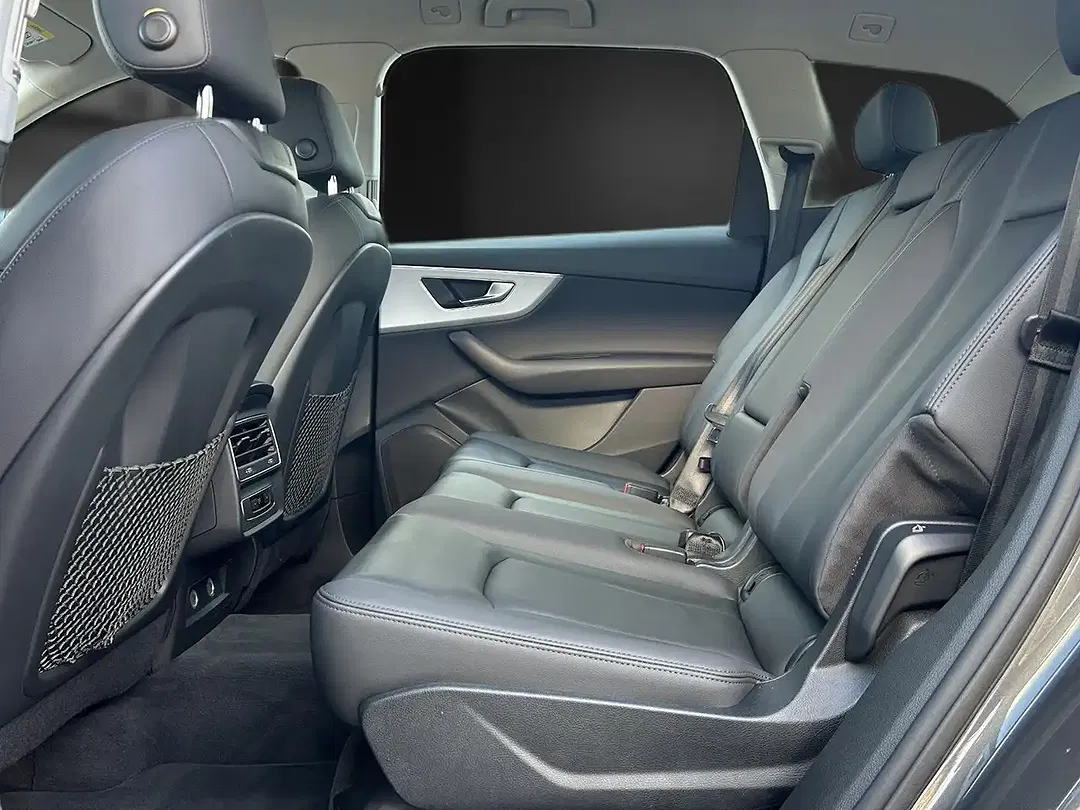 Audi Q7 - Thumbnail 13