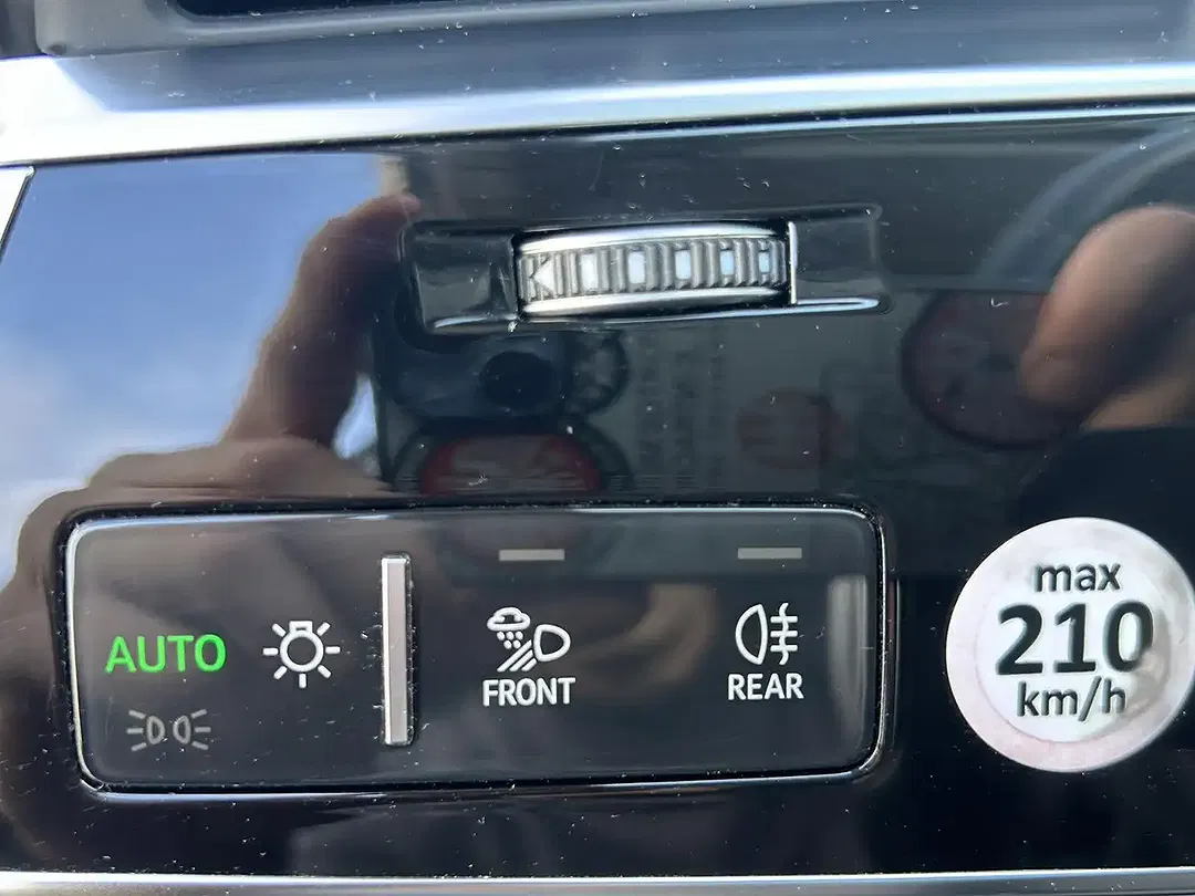 Audi Q7 - Thumbnail 18
