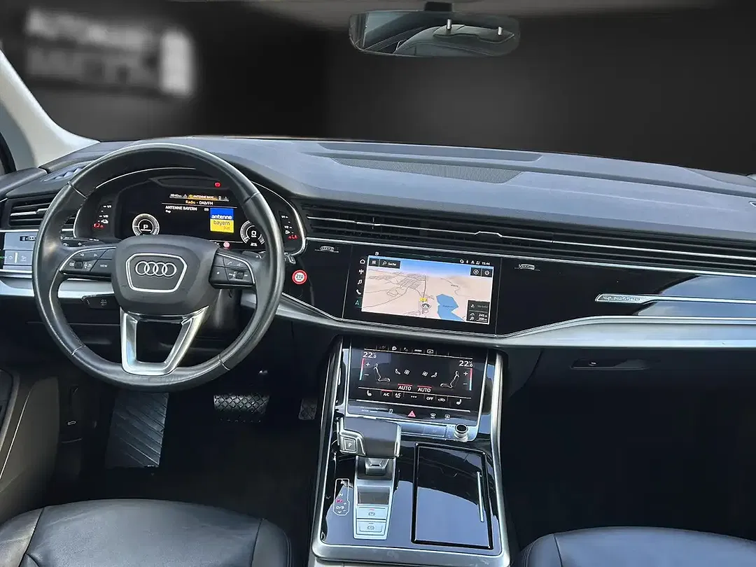 Audi Q7 - Thumbnail 8