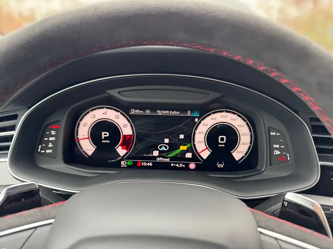 Audi RS Q8 - Thumbnail 9