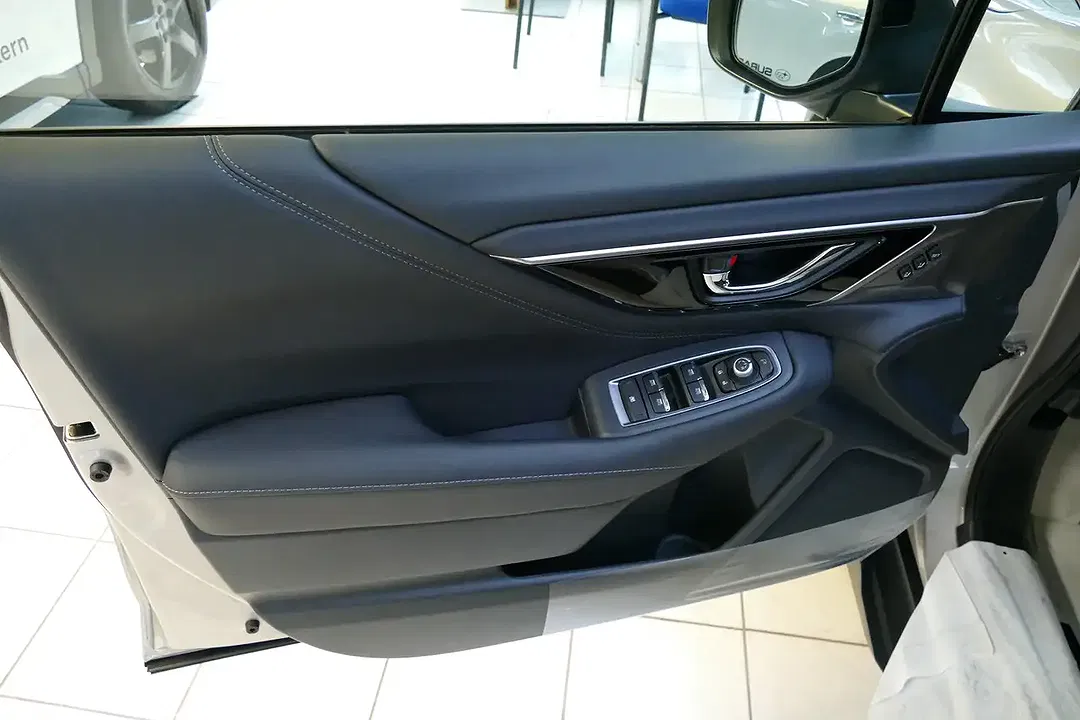 Subaru OUTBACK - Thumbnail 10