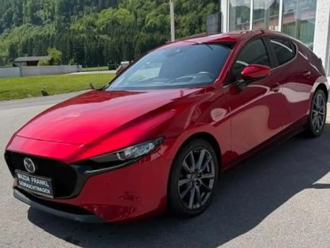 Mazda 3 - Thumbnail 3