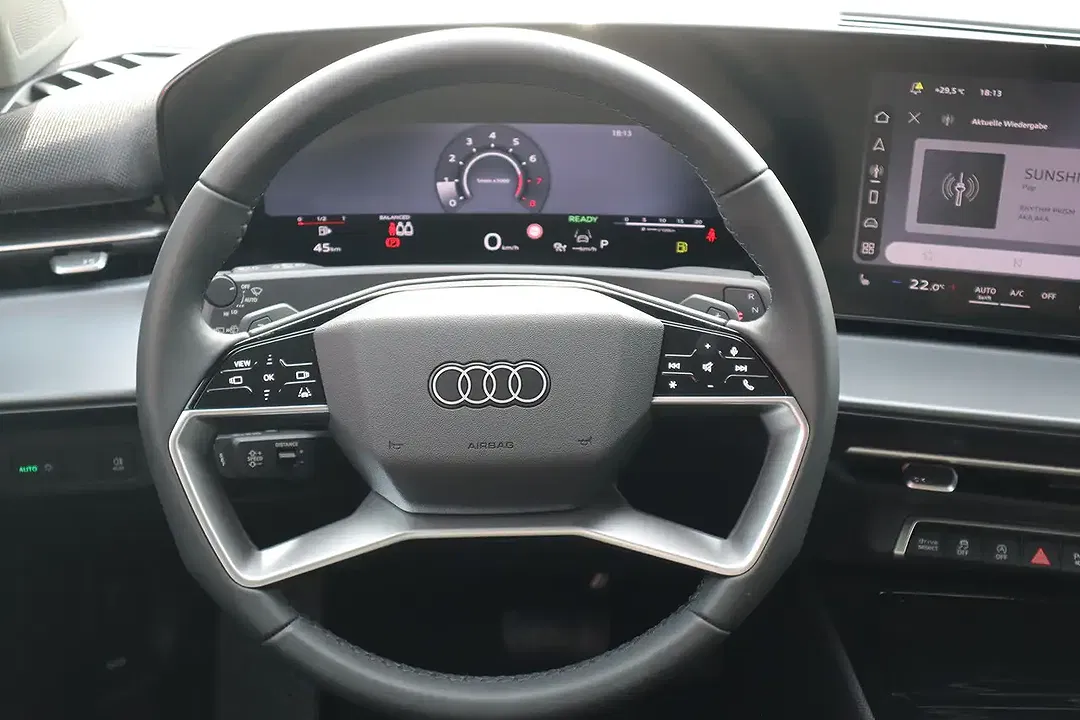 Audi Q3 - Thumbnail 10