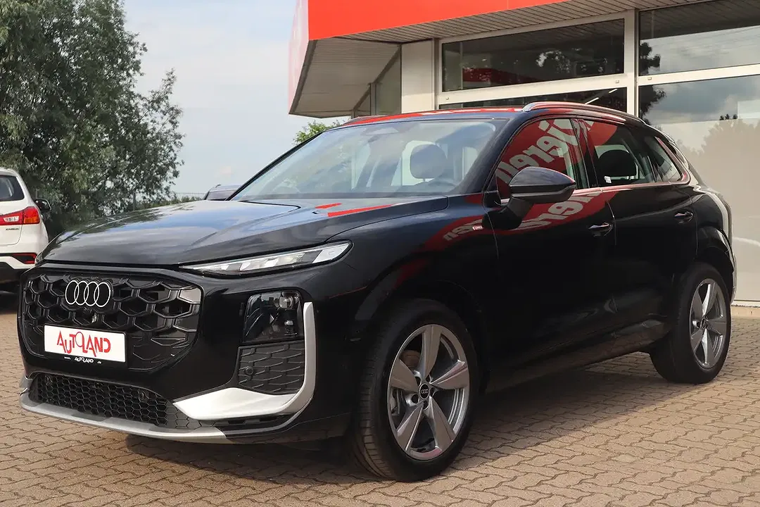 Audi Q3 - Thumbnail 4