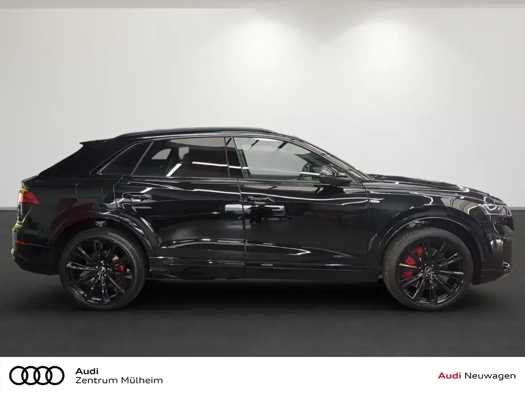 Audi Q8 - Thumbnail 2