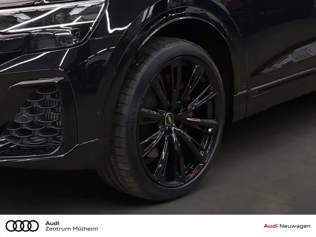 Audi Q8 - Thumbnail 8