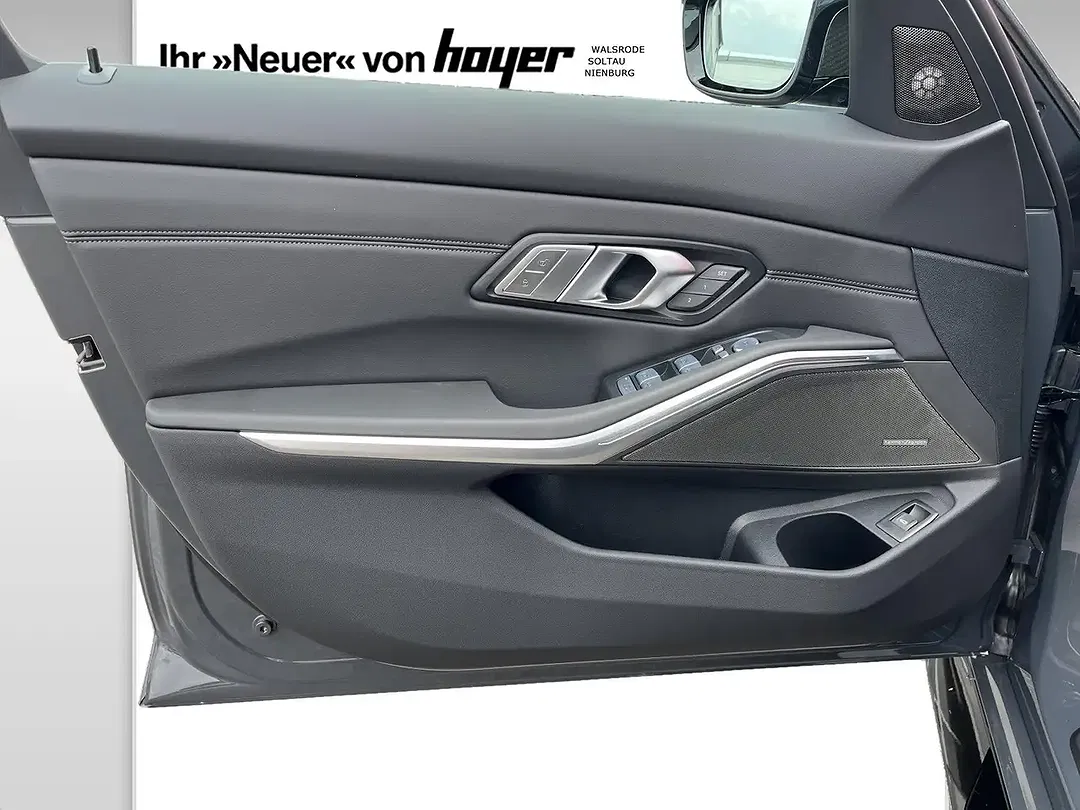 BMW M3 - Thumbnail 11
