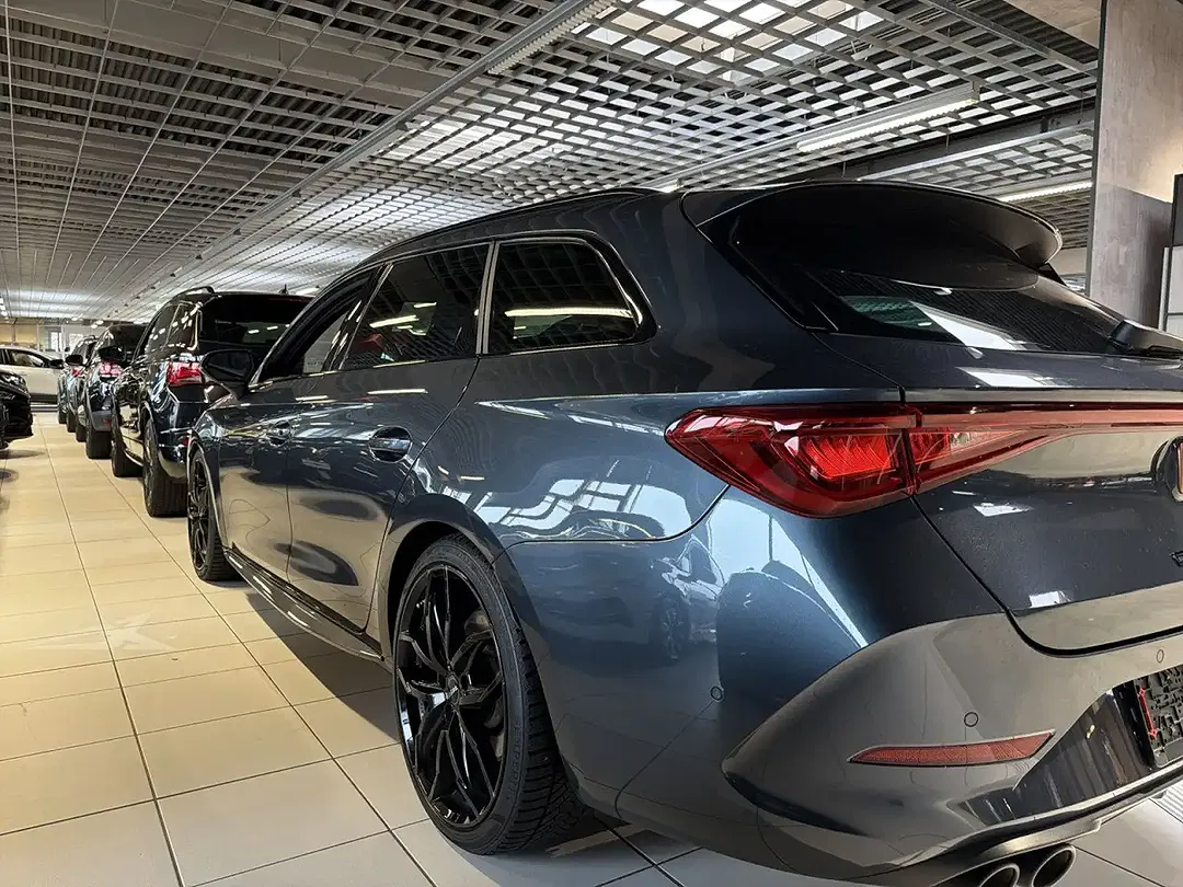 CUPRA Leon - Thumbnail 2