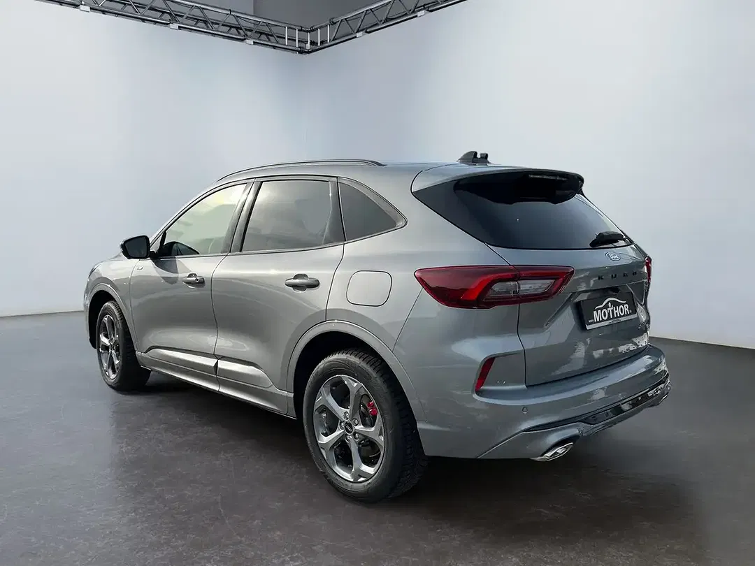 Ford Kuga - Thumbnail 4