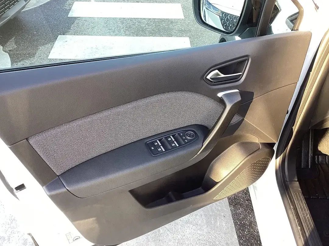 Renault Captur - Thumbnail 13