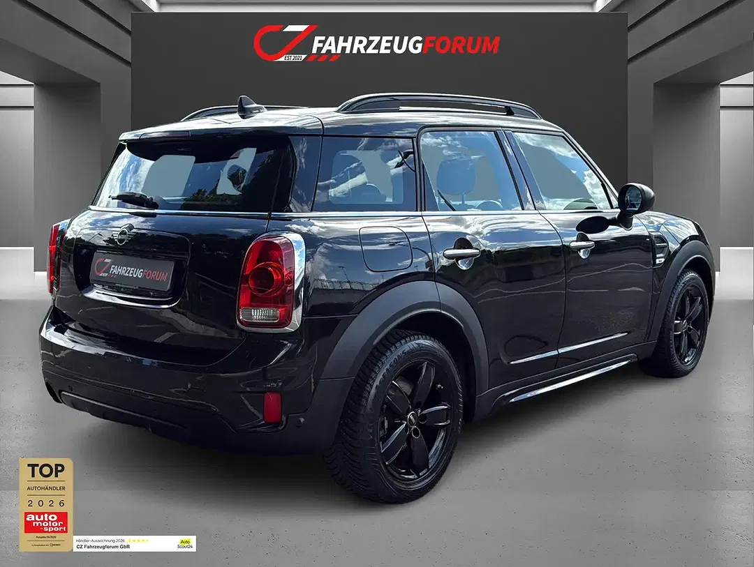 MINI Cooper Countryman - Thumbnail 3