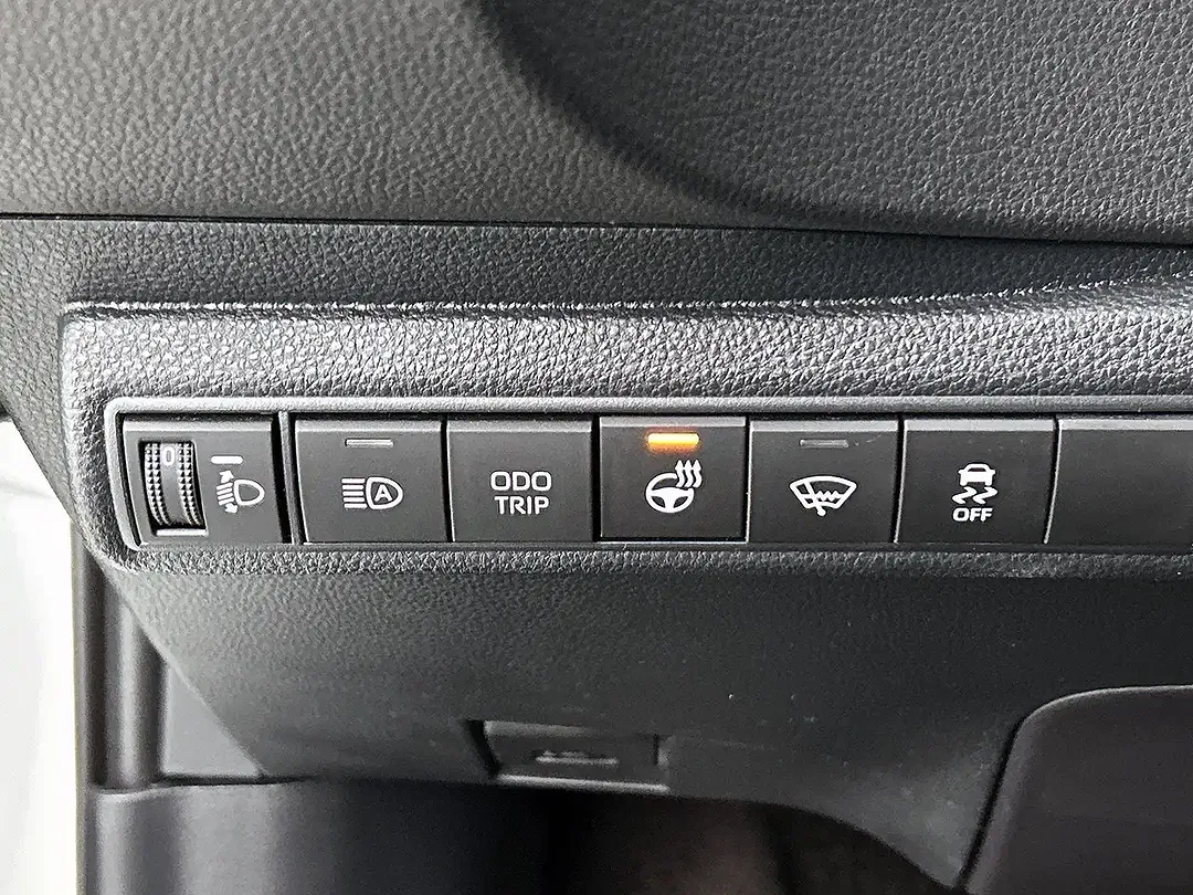 Toyota Corolla - Thumbnail 12