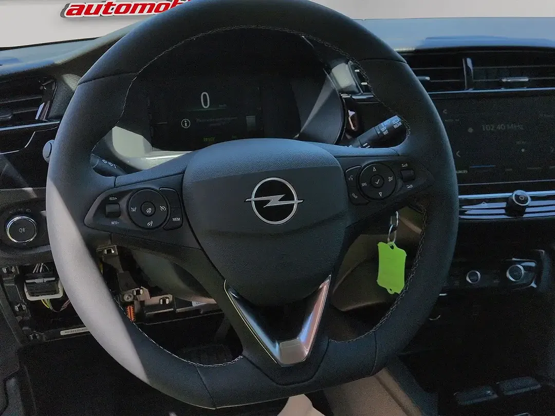 Opel Corsa - Thumbnail 6