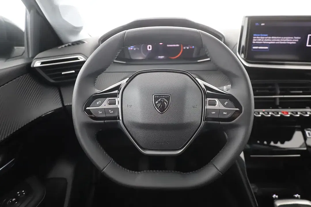 Peugeot 208 - Thumbnail 14