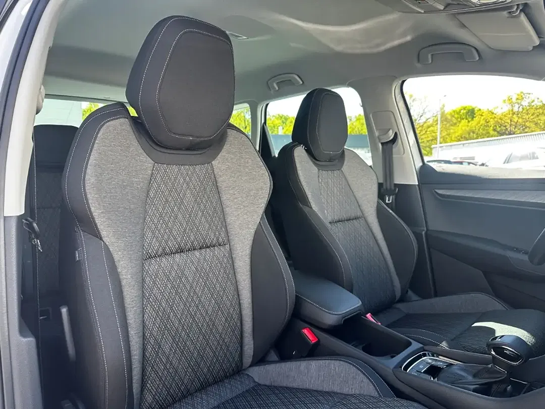 Skoda Karoq - Thumbnail 4