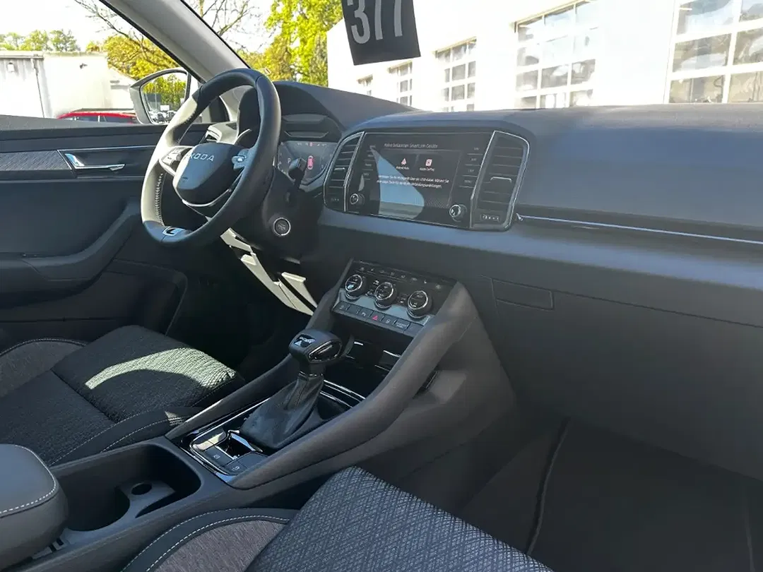 Skoda Karoq - Thumbnail 5