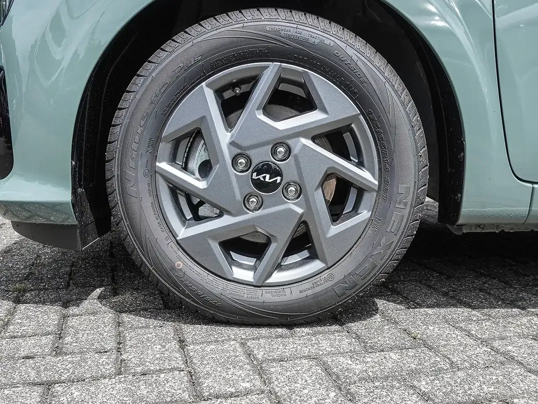 Kia Picanto - Thumbnail 3