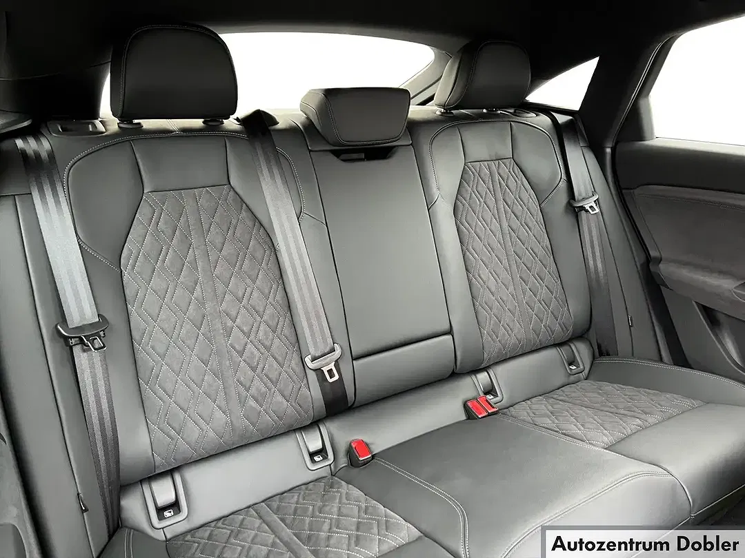 Audi Q6 e-tron - Thumbnail 10