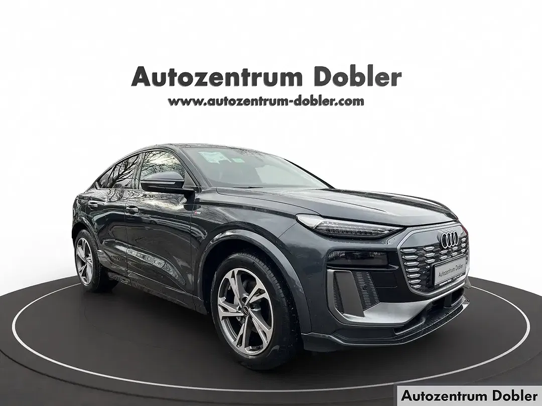Audi Q6 e-tron - Thumbnail 3
