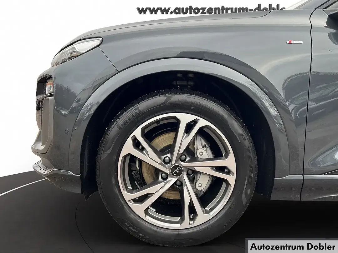 Audi Q6 e-tron - Thumbnail 5