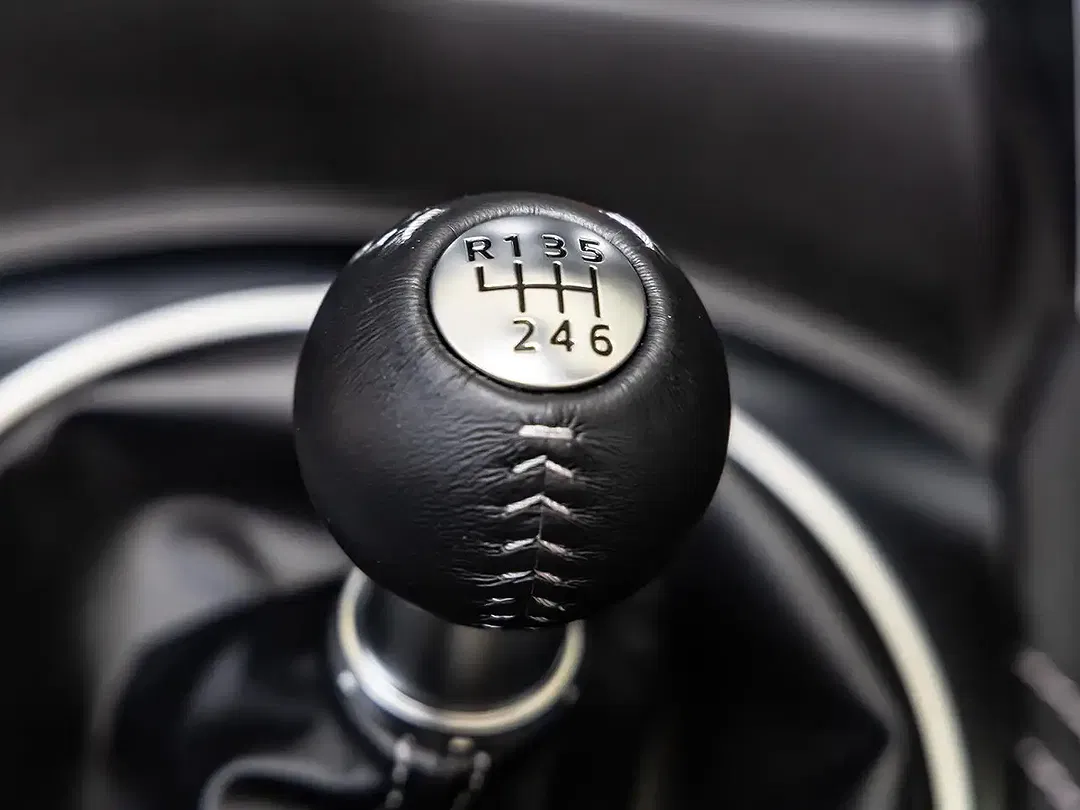 Mazda MX-5 - Thumbnail 15