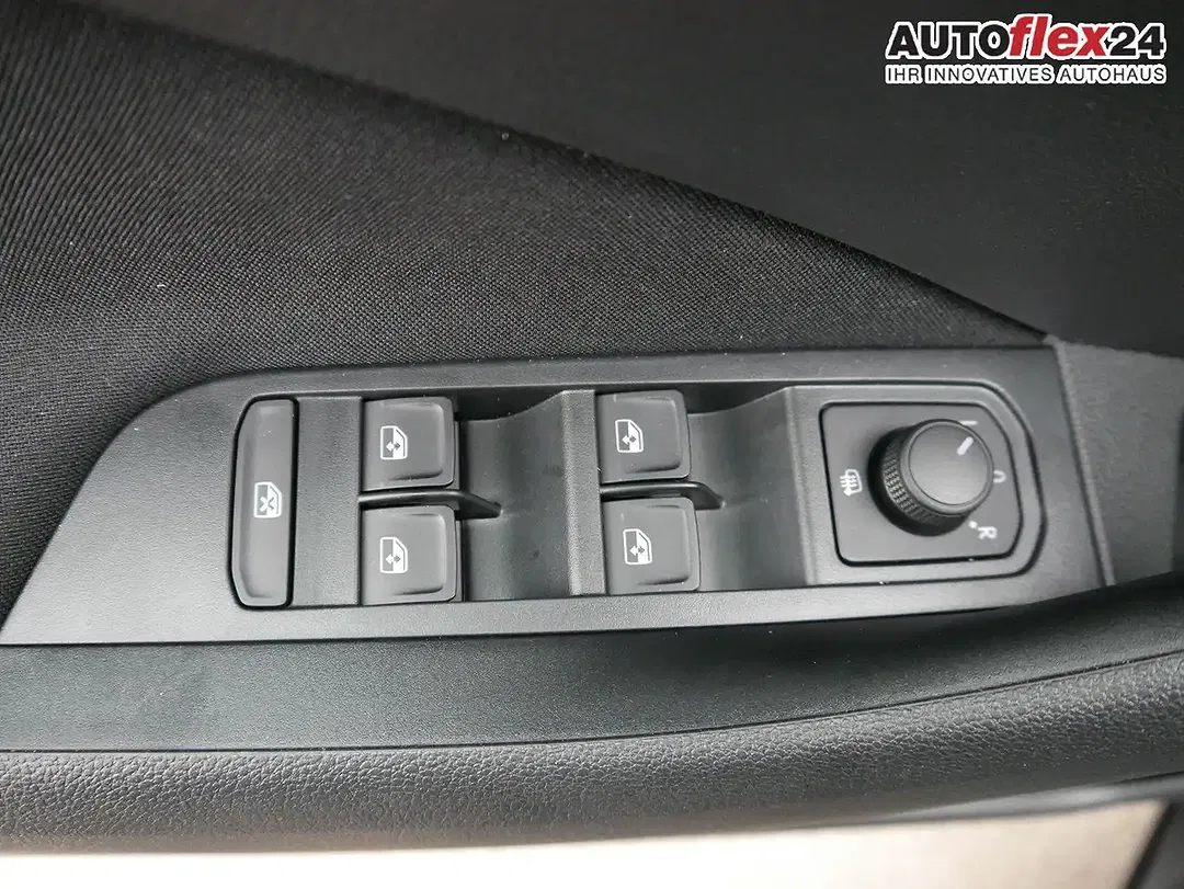 Skoda Scala - Thumbnail 9