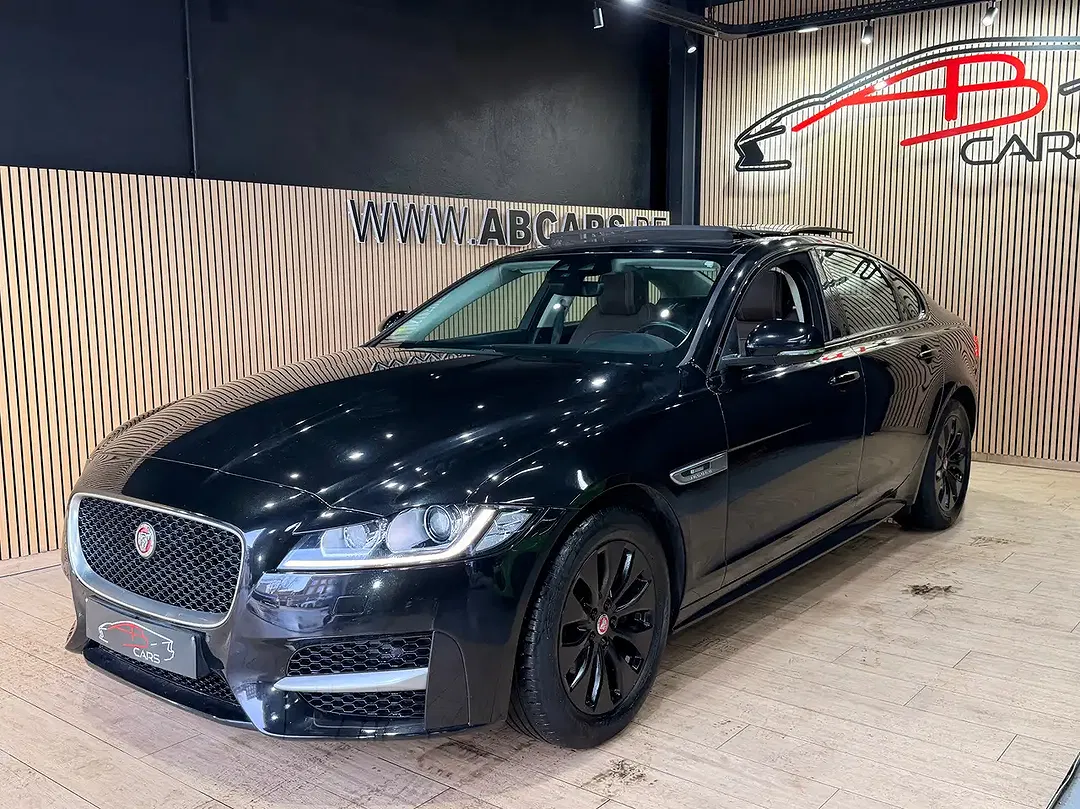 Jaguar XF - Thumbnail 5