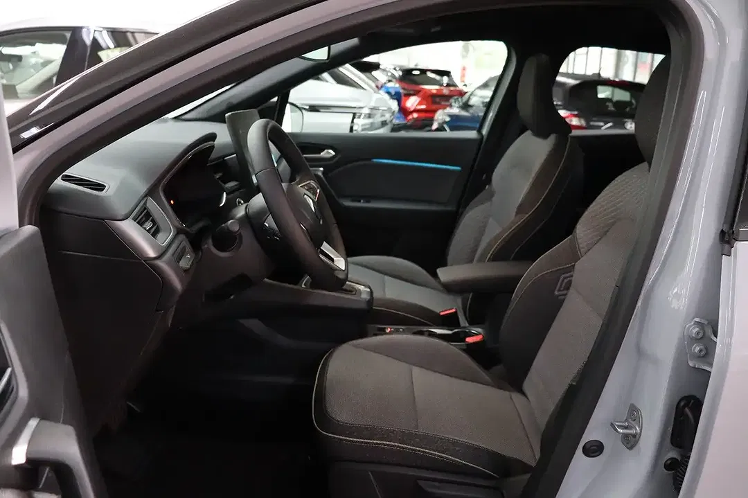 Renault Captur - Thumbnail 12