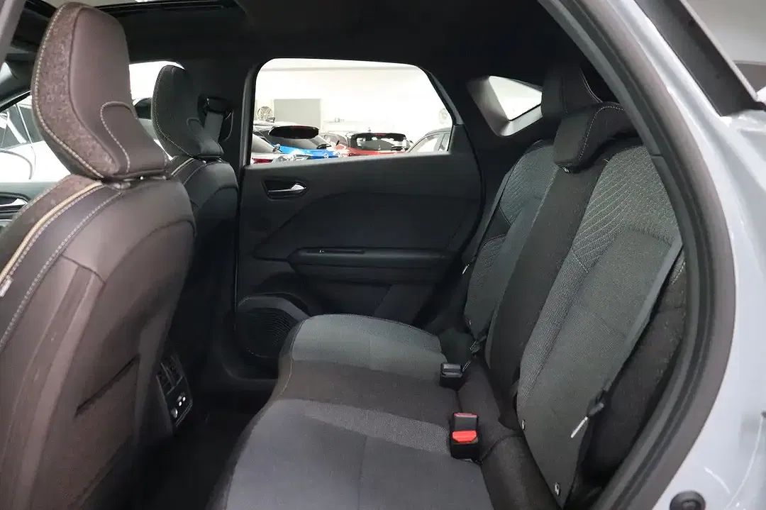 Renault Captur - Thumbnail 14