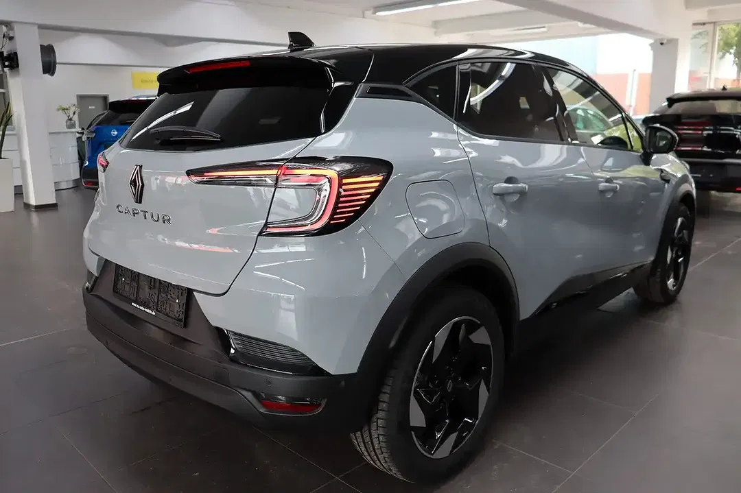 Renault Captur - Thumbnail 4