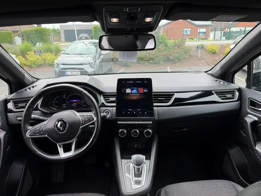 Renault Captur - Thumbnail 10
