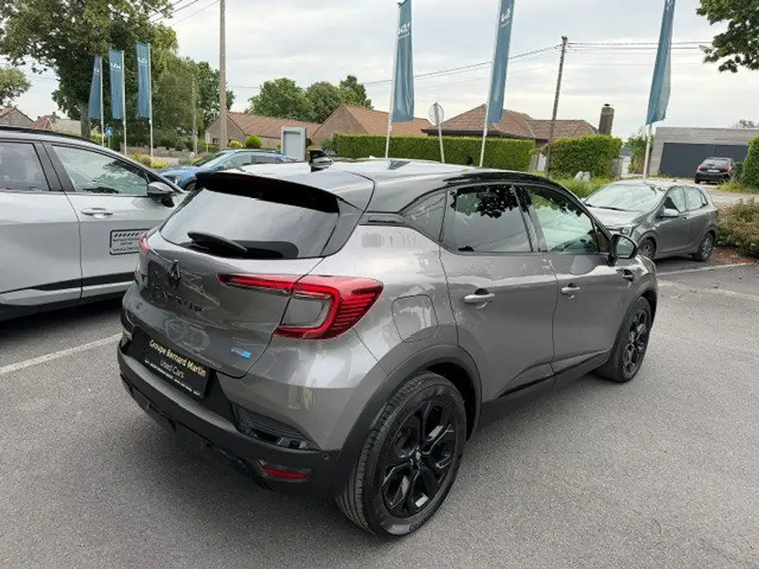 Renault Captur - Thumbnail 2