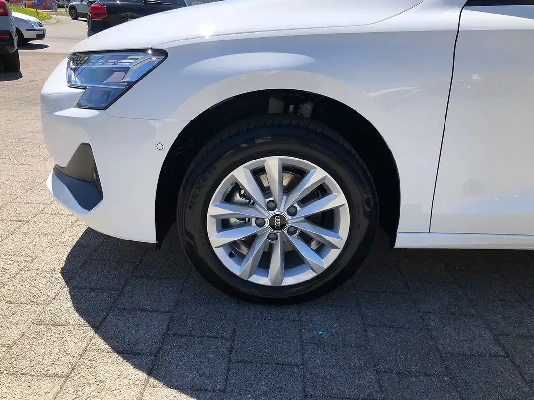 Audi A3 - Thumbnail 4