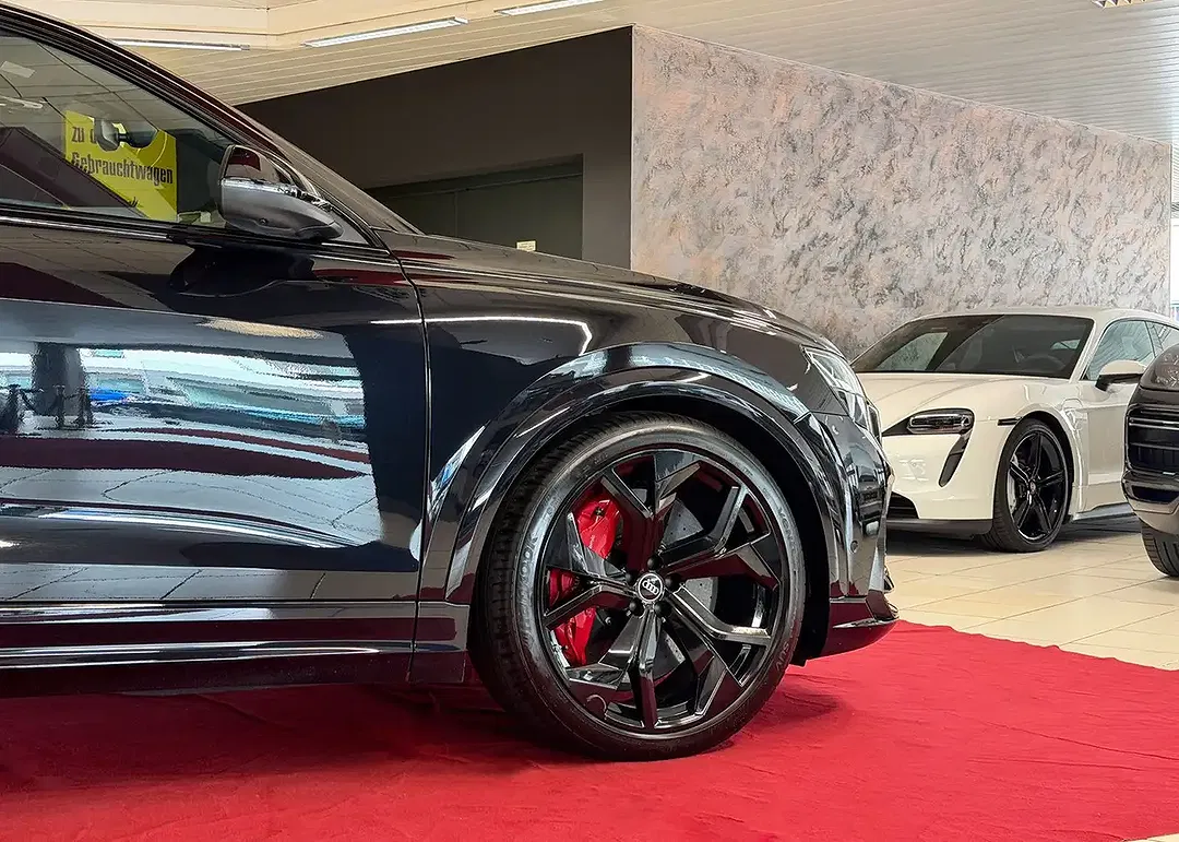 Audi RS Q8 - Thumbnail 12