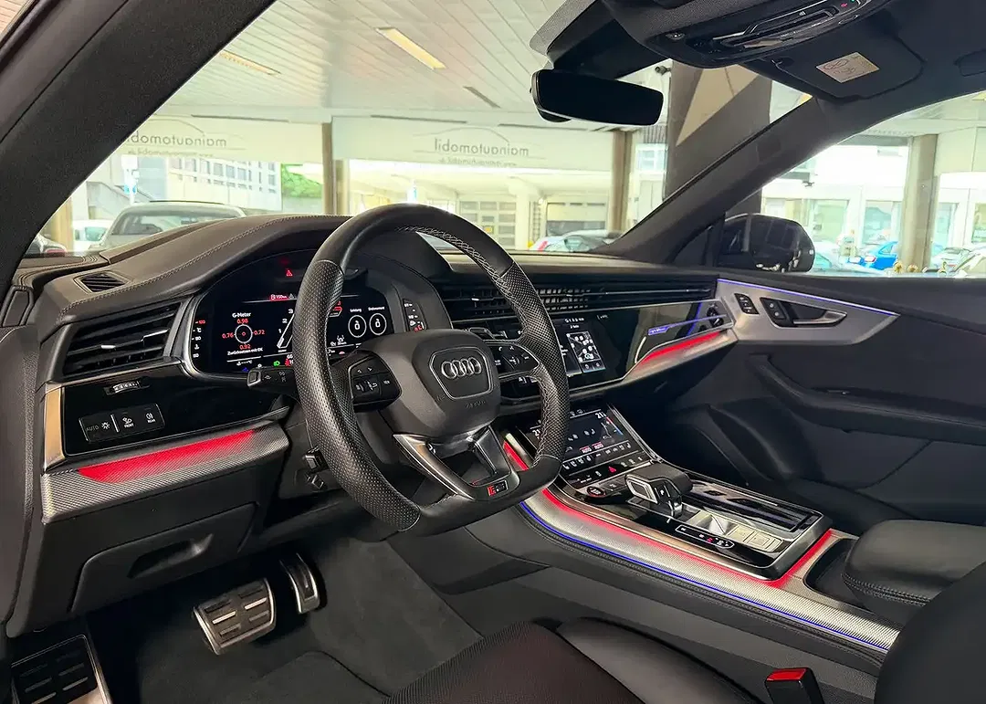 Audi RS Q8 - Thumbnail 22