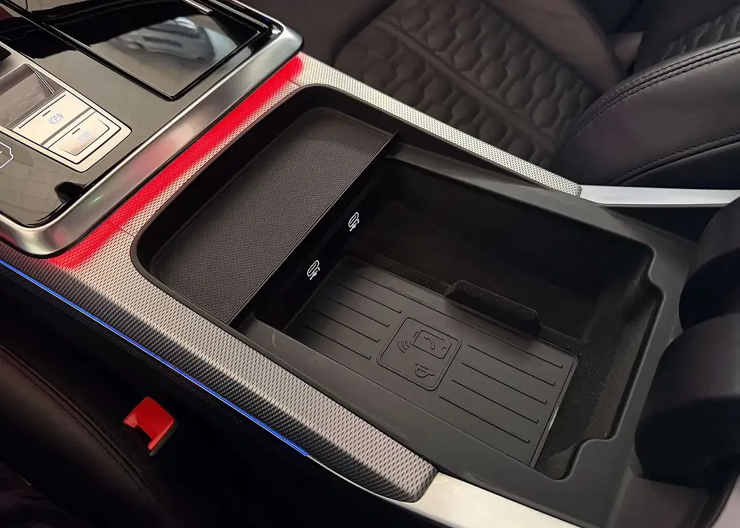 Audi RS Q8 - Thumbnail 33
