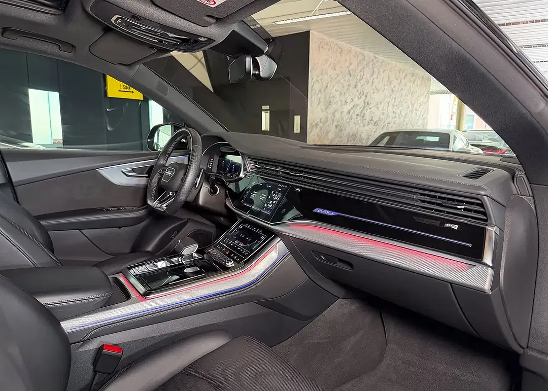 Audi RS Q8 - Thumbnail 35