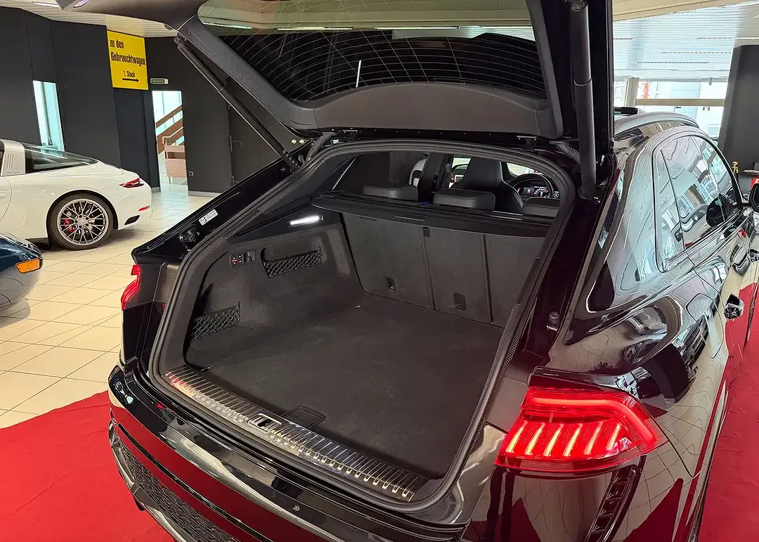 Audi RS Q8 - Thumbnail 45