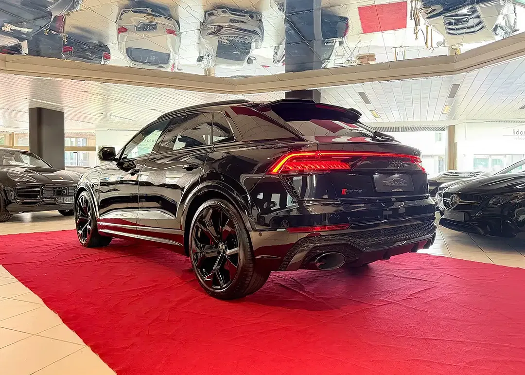 Audi RS Q8 - Thumbnail 5