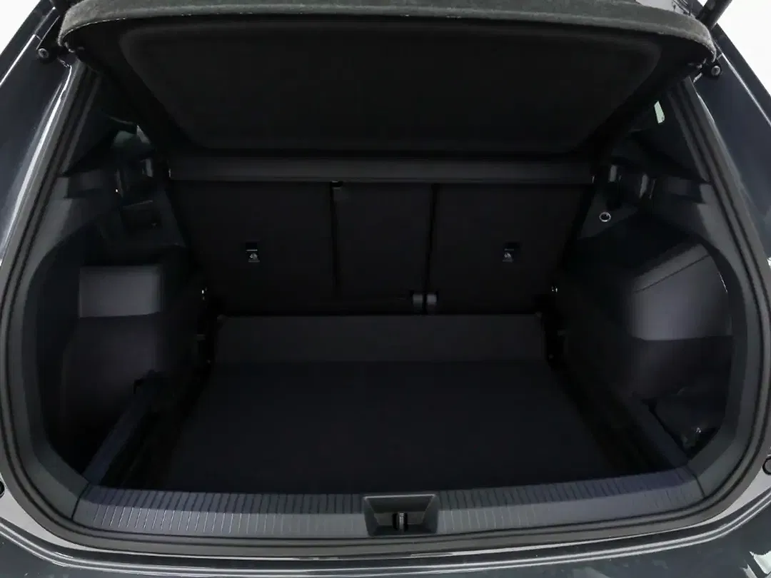 Volkswagen Tiguan - Thumbnail 14