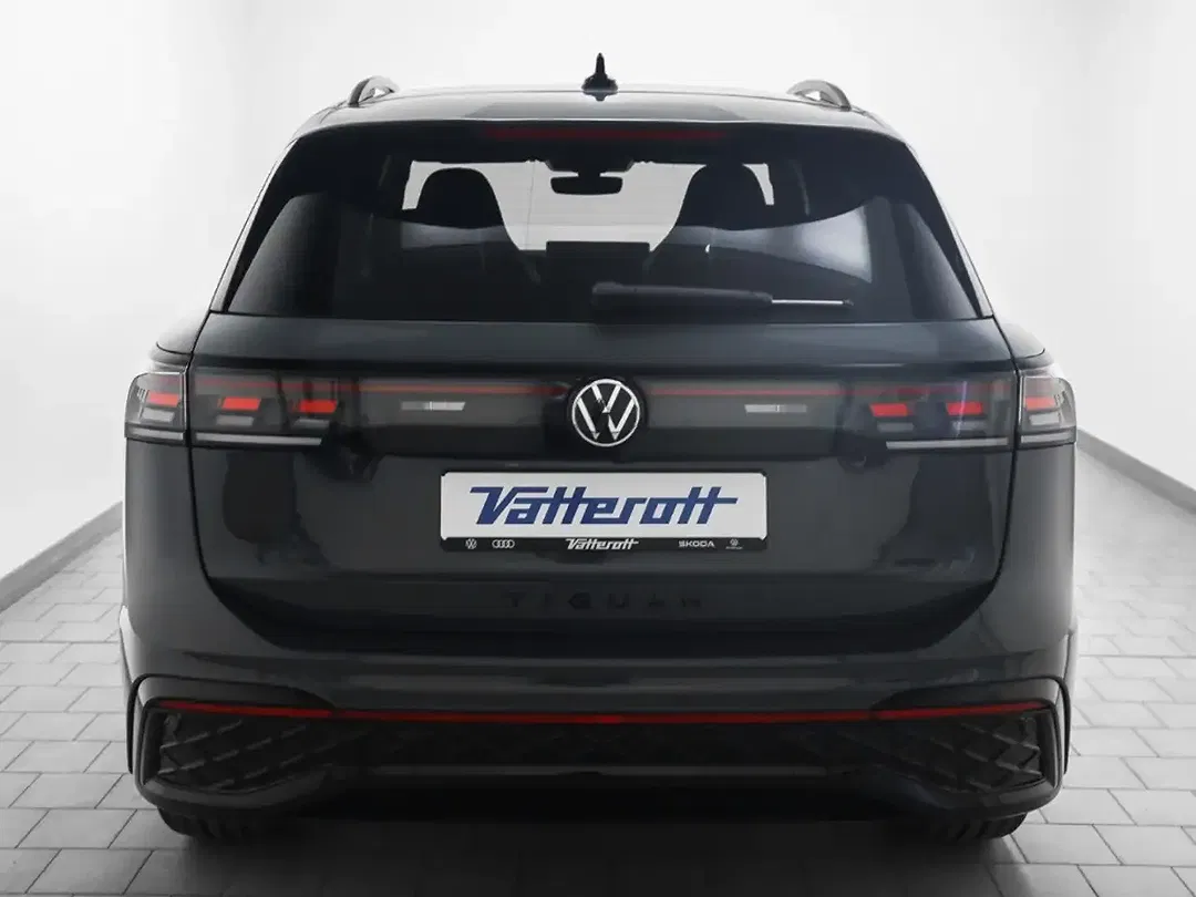 Volkswagen Tiguan - Thumbnail 3