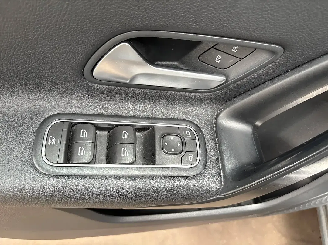 Mercedes-Benz A 160 - Thumbnail 9