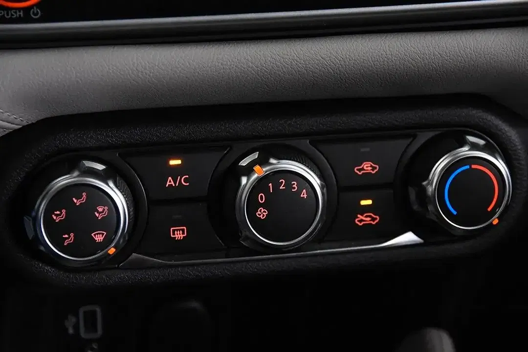 Nissan Micra - Thumbnail 14