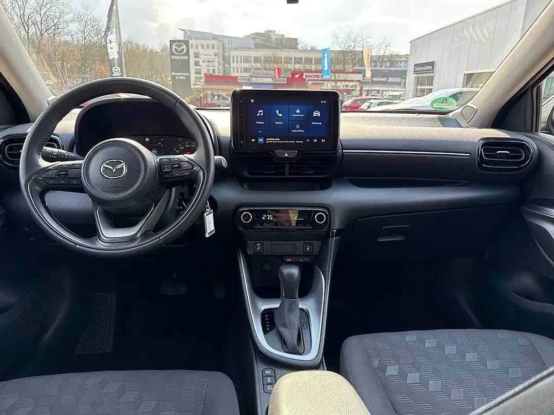 Mazda 2 - Thumbnail 6