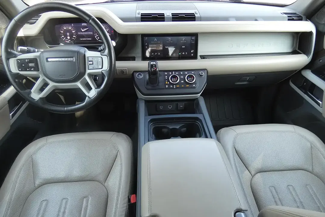 Land Rover Defender - Thumbnail 13