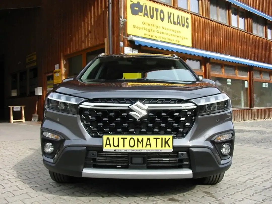 Suzuki S-Cross - Thumbnail 1