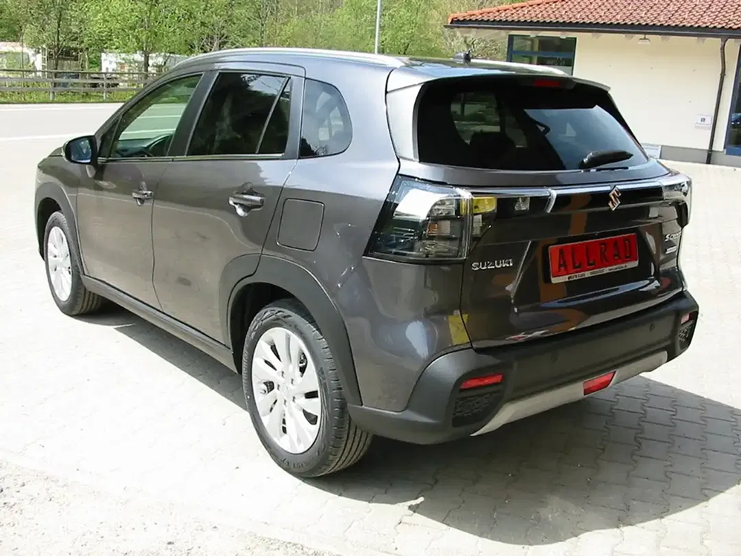 Suzuki S-Cross - Thumbnail 10